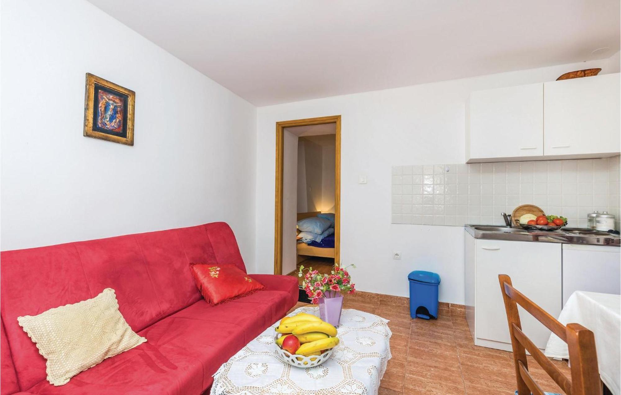 1 Bedroom Nice Apartment In Senj เซนญ์ ภายนอก รูปภาพ
