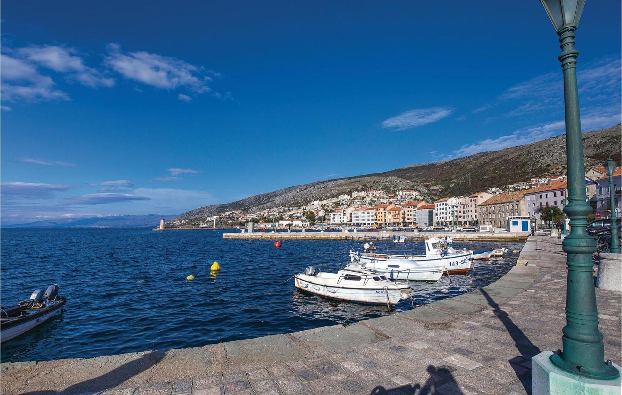 1 Bedroom Nice Apartment In Senj เซนญ์ ภายนอก รูปภาพ